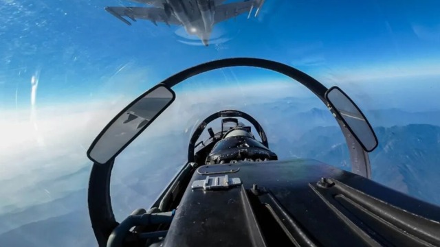 云端之上，這場激戰讓他們直呼過癮！